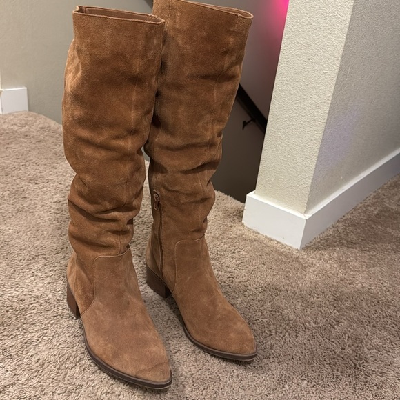 Size 10 Brown Swede leather riding boots - Picture 7 of 9